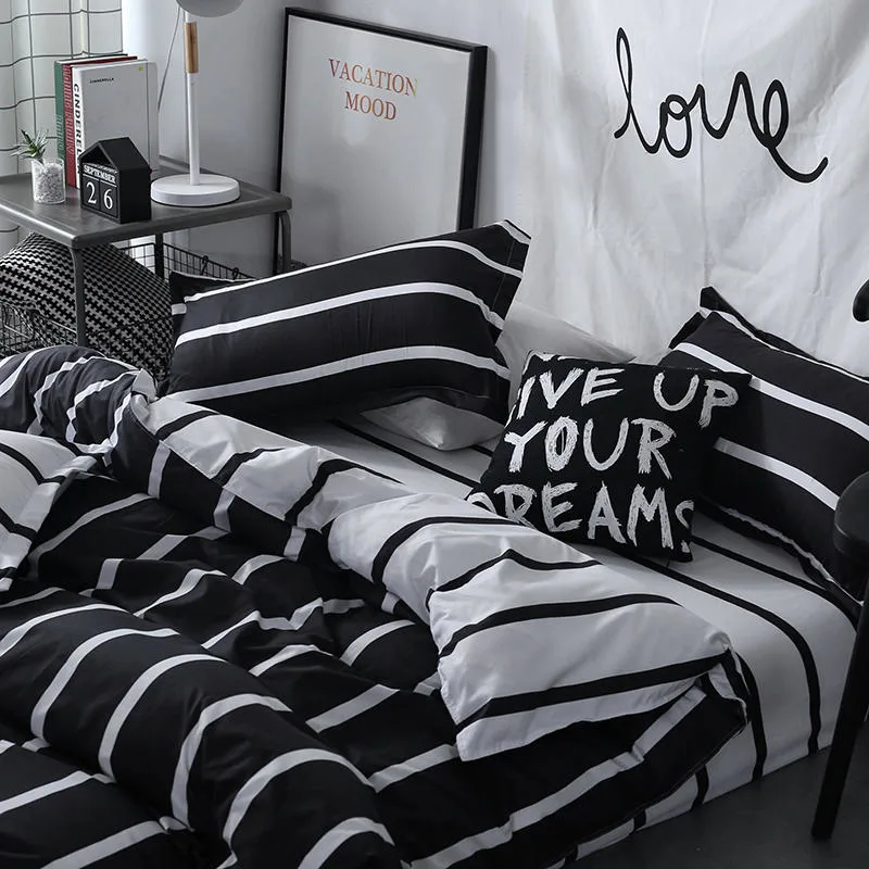 Wholesale Black and White Reversible Stripe Printed Microfiber Polyester Home Textile Bedsheet Duvet Cover Bedding Set